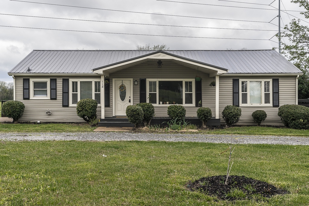 JustinTuckerTe1's tweet photo. 118 Old Parkers Chapel Rd, Portland
3 bed | 2 bath | 1404 SF
1 acre lot with storage shed
MLS 2376367
$329,900

More pics and info: https://t.co/GuuIy2o6B4

Listing Agent: Justin Tucker
Direct: 615-906-8458
Office: 615-906-2129 https://t.co/V1fFnLzPLD