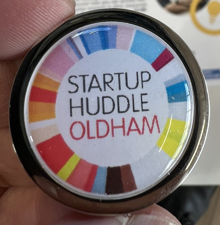 StitchesRus's tweet photo. #startuphuddleoldham badge supplied by us. #oldhamhour https://t.co/95D7weSQCB