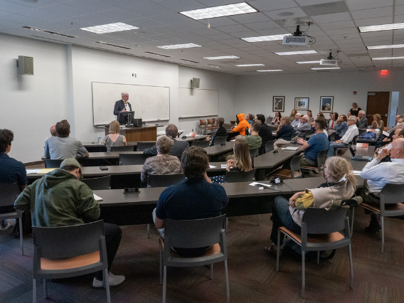 uarizonalaw's tweet photo. University of Arizona alumnus J. Michael Hennigan (JD ’70, BA ‘66) joined a long list of influential guest speakers as he delivered this year’s Peter Chase Neumann Lecture on Civil Justice.

Read about his experiences from his 50 years as a trial lawyer▶️ https://t.co/lqkvYxbDg6 https://t.co/oo7dccvmHf