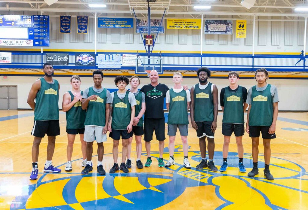 UC_Exposure's tweet photo. ETX Top "9" with full Report on all events going out tomorrow! The 2 big market camps in DFW & Houston will wrap up the Spring UCExposure Camps. #BeUncommon #BeEvaluated #BeRecruited @krisjones_22 @AndrewTuan1 @cbjones31 @jhavens25 @josh_mills @CoachYeatts @TexasPrepReport https://t.co/HfeFvKq6Z7