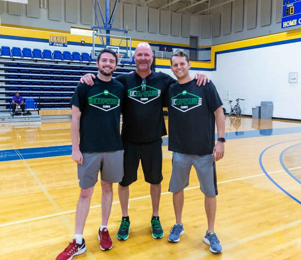 UC_Exposure's tweet photo. ETX Top "9" with full Report on all events going out tomorrow! The 2 big market camps in DFW & Houston will wrap up the Spring UCExposure Camps. #BeUncommon #BeEvaluated #BeRecruited @krisjones_22 @AndrewTuan1 @cbjones31 @jhavens25 @josh_mills @CoachYeatts @TexasPrepReport https://t.co/HfeFvKq6Z7