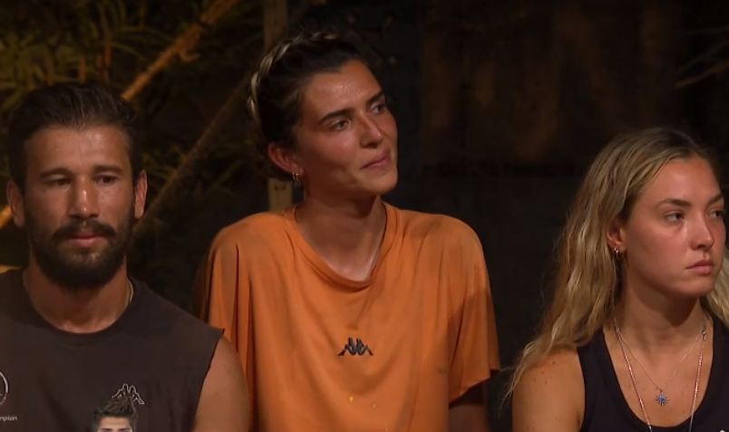 SurvivorDiyal0g's tweet photo. Ogeday: "Ben kız arkadaşımın avukatı değilim. Siz birine laf geldi hepiniz cevap veriyorsunuz ama biz de öyle sistem yok biz de insanlar karşılıklı medeni bir şekilde konuşabilir sorunlarını halledebilir"

#SurvivorAllStar2022 #survivor2022allstar #SurvivorAllStar https://t.co/u3ptekGdV6