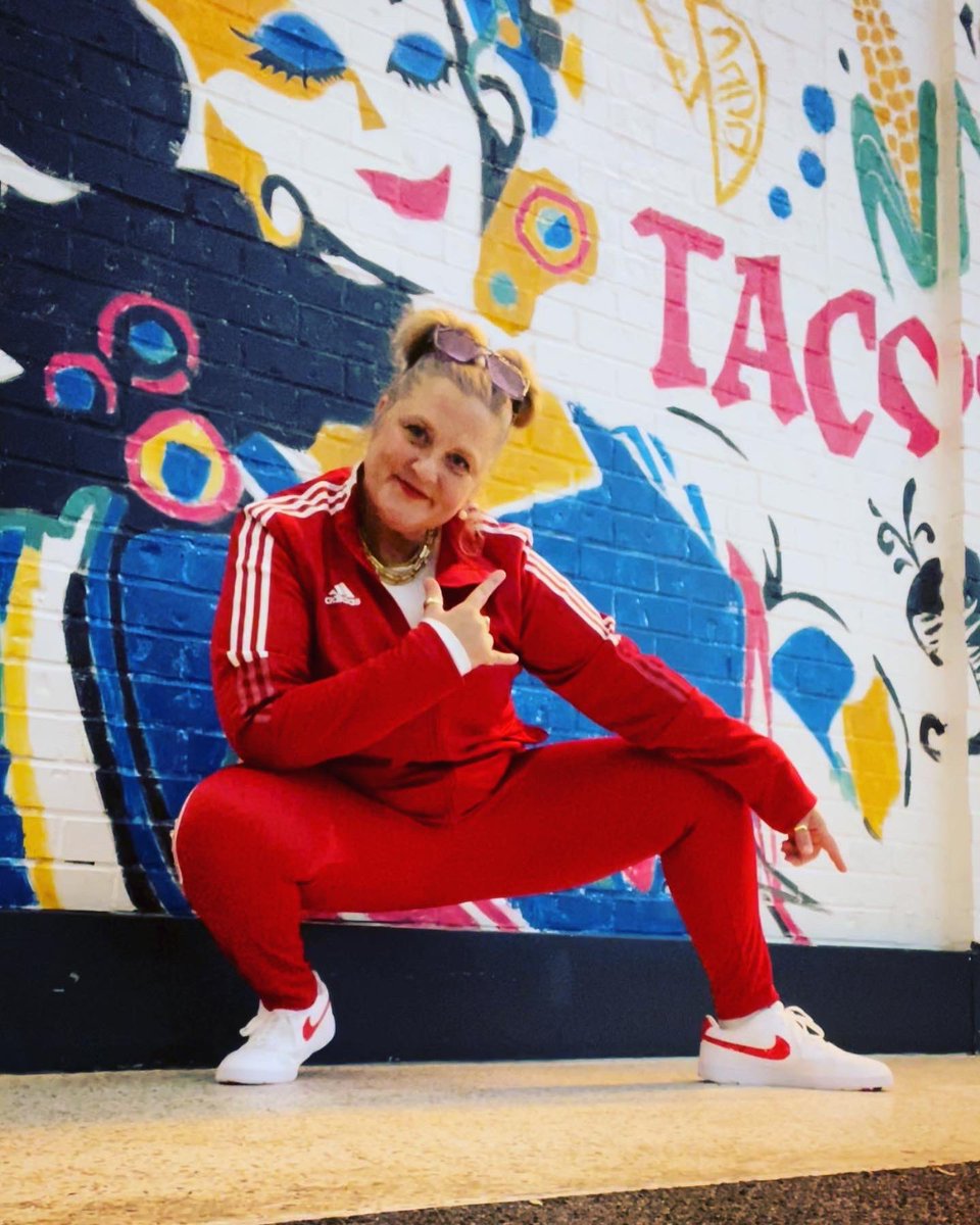 RuschAudrey's tweet photo. Feeling spicy! ๐ถ On my way to Oaxaca, Mexico! #GameMode #TeamUSA #USAFootballInternational #OLine #FootballChick #onlywomanonthefield #TeamOaxaca #gametime #TeamMexico #oaxaca #mexico #alliancebowl2022 #semiprofootball #center #DripOnPoint #unitedairlines https://t.co/I82mICwSLX