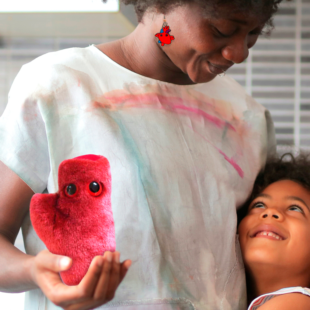GIANTmicrobes's tweet photo. 😍All of the heart eyes for our #HeartCell plush and #HeartOrgan #earrings!😍 Still on the hunt for that perfect gift for #Mom? Our special #MothersDay gift category is now LIVE.
Shop Mom-approved favorites and bestsellers now: https://t.co/bRyjP4miQK
#GIANTmicrobes #giftsformom https://t.co/Up1ssqTI46