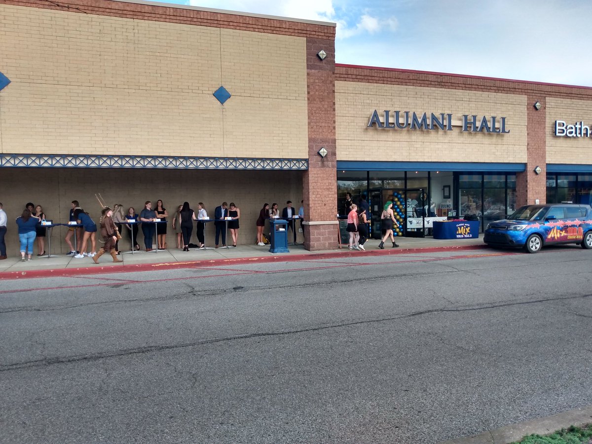 #wvu signing event right now at the #alumniHall store in #charlestonwv! #wvufootball #wvubasketball