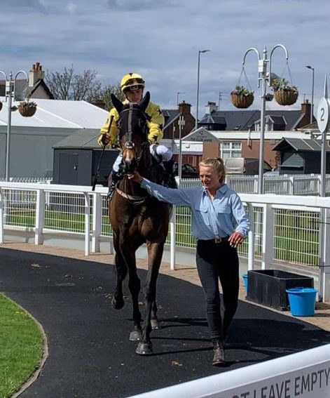 JimGoldieRacing's tweet photo. Today we had our 1st turf winner of 2022 & we recorded our 200th flat winner @ayrracecourse courtesy of Classy Al well ridden by @BeN_RobinsoN18 ! https://t.co/ZYCwhYexzu