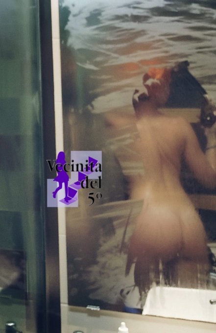 Lunes finiquitao'! Ducha y a la camita... Te vienes? #luneshot #vecina #Rubias https://t.co/wy51UXOG<a href="/tag/rubias"class="tags"><span>#rubias</span></a><a href="/tag/vecina"class="tags"><span>#vecina</span></a><a href="/tag/luneshot"class="tags"><span>#luneshot</span></a>