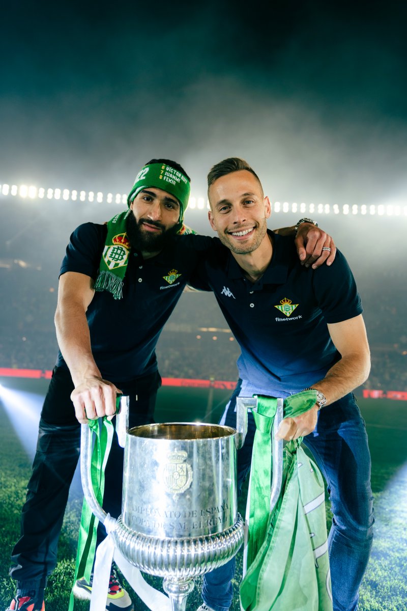 🧞‍♂️🎩💫

Aquí muero yo.

#BetisAlé