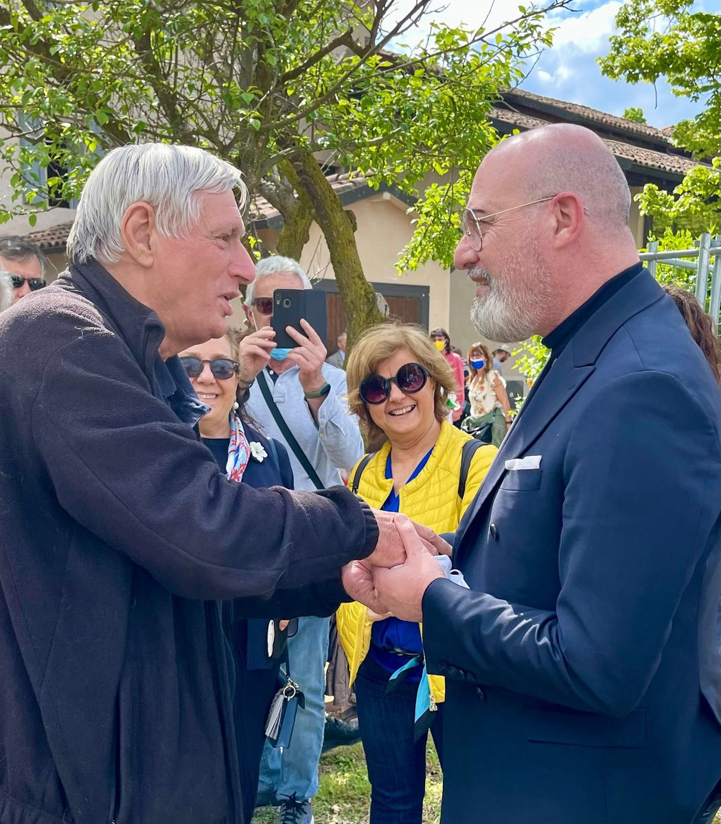 Oggi a Gattatico, a Casa Cervi ho potuto riabbracciare una delle persone che stimo di più: Don Luigi Ciotti, fondatore di @libera_annclm