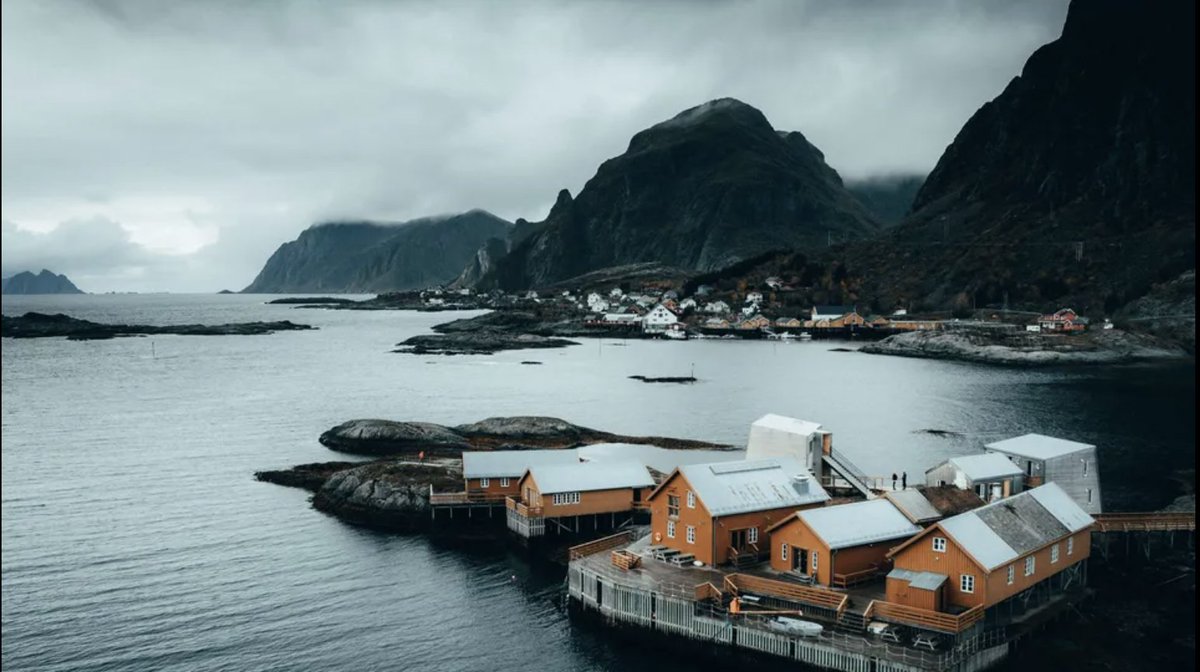 Juliet Kinsman tweet media