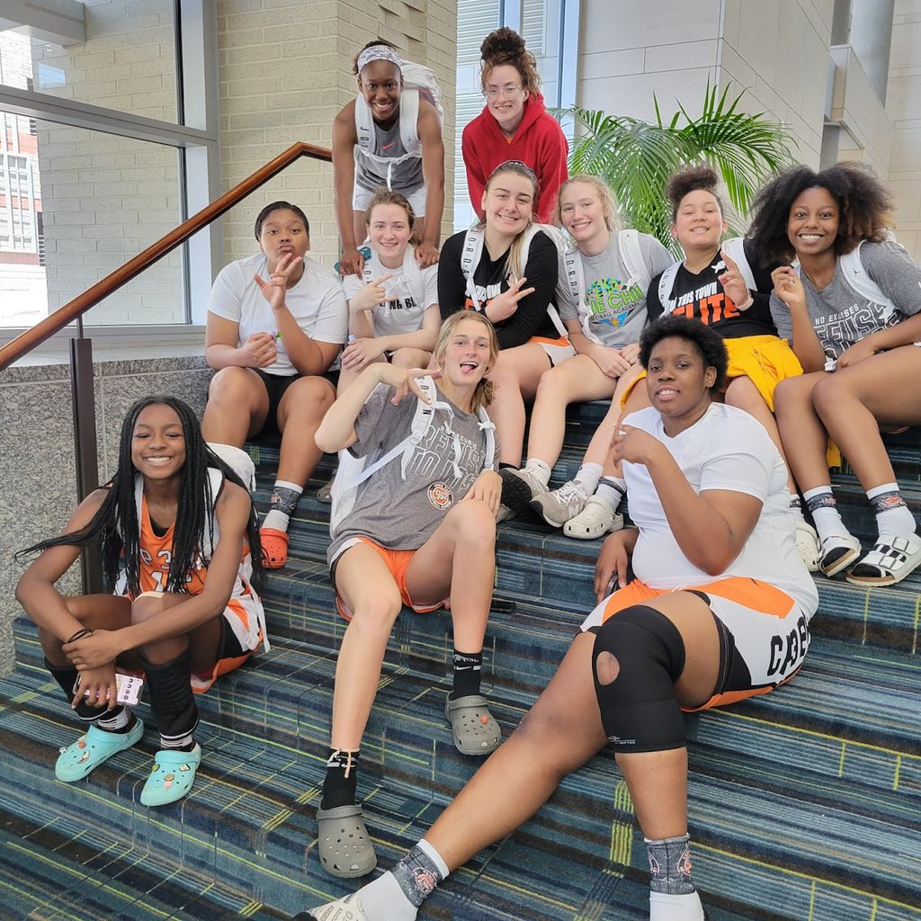 cp3academygirls's tweet photo. All smiles from a great NCAA Live Period 1 weekend. Next Stop Live Period 2 LBI Carolina JamFest (Concord,NC) https://t.co/d7QFD1UQZ8