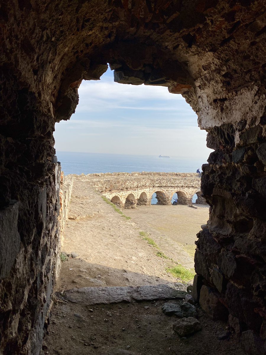 keremstories's tweet photo. İstanbul’un en kuzey ucundaki Topçu Kalesi. Karadeniz ile Marmara’nın buluştuğu yerdeyim. https://t.co/cOBwI5AsRC