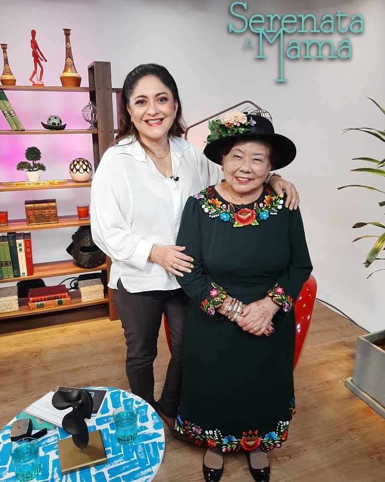 manuelchaprado's tweet photo. Queridos amigos, Princesita de Yungay nos estará contando pasajes de sus 63 años de trayectoria y detalles de la Serenata a Mamá. ¡Imperdible! Hoy a las 2:00 pm, en #PlanoDetalle por TVPeru. 

Princesita de Yungay 
Hoy 2:00 pm #PlanoDetalle
Por @tvperupe @trilucero https://t.co/fivZnQ1Pdr