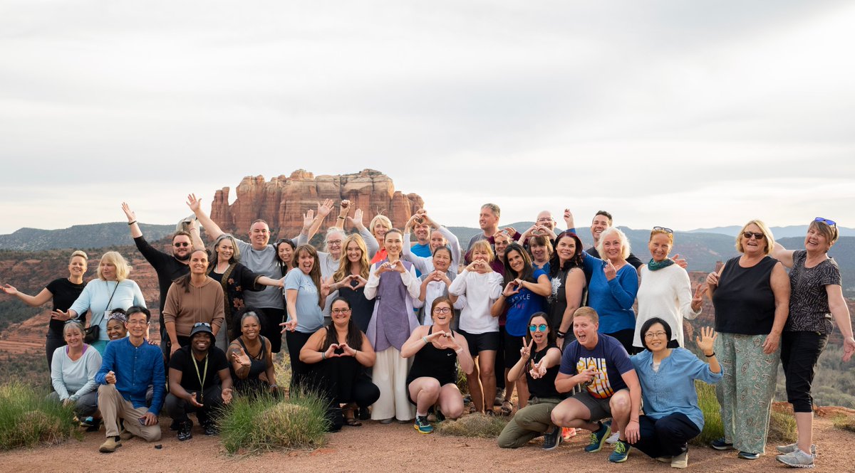 ilchibuko's tweet photo. Sedona Mago is holding the 2nd Annual Virtual Mago Friends Gathering event on 4/30 from 10am-3pm MST/AZ. It's the time for connection, appreciation, and well-being. 
⁠
I am so excited to spend some time with you!⁠
Hope to see you then. ⁠https://t.co/o1p6Ajf7P3

⁠ https://t.co/DgfQJxIYQP