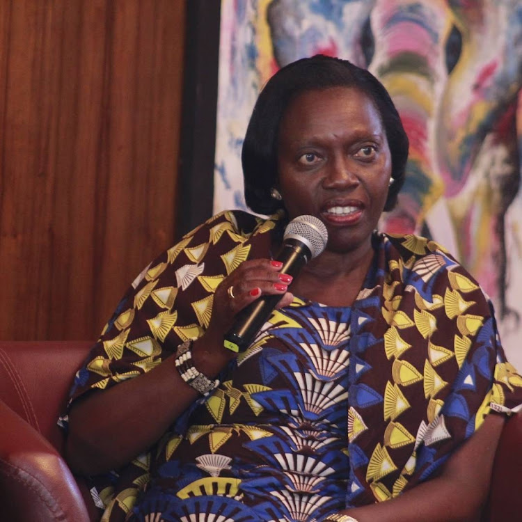 jaluo_king254's tweet photo. She’s had a hand in the fight for Multi-Party System in the KANU era, to Human Rights Crusades. Martha Karua has served as Justice Minister, and ultimately matured to vie for the country’s top seat in past elections.
#IronLady 
#dpmarthakarua 
#Babanamarthaintheus 
#inawezekana https://t.co/GayNCXm4zh