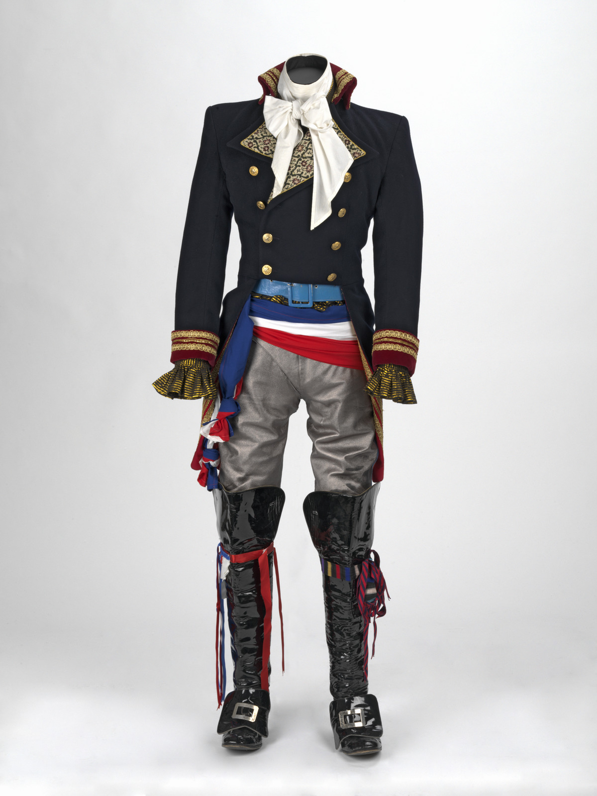 V A on X No ridicule to be scared of in the V A s collection of iconic Adam Ant costumes. Prince Charming costume worn by Adam Ant 1981 https t cwk9p1PTT6 X