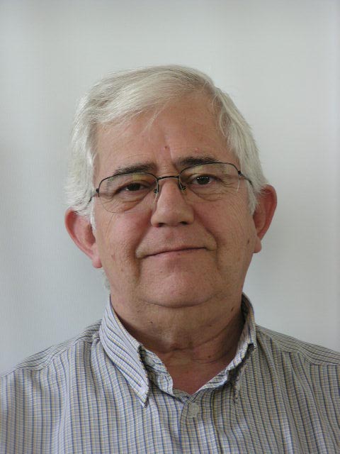 lasallegrinon's tweet photo. El próximo miércoles, 4 de mayo, a las 17:00 celebraremos en la iglesia del colegio un funeral por el eterno descanso de nuestros queridos profesores Salva y Félix. 
Estamos todos invitados para reunirnos en torno a su recuerdo y celebrar con cariño su legado. https://t.co/HRo0z7LuSd