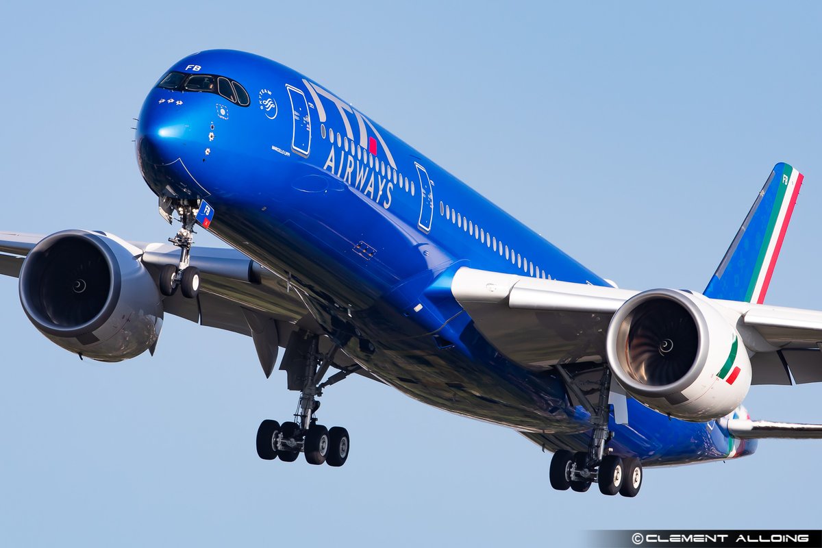 CAlloing's tweet photo. What an epic livery !!Completly fan 🥰🥰🥰 Second test flight this afternoon for the @Airbus #A350 @ITAAirways #EIIFB #MarceloLippi ! #Avgeeks #Avgeeks https://t.co/0lq6NVJNCr