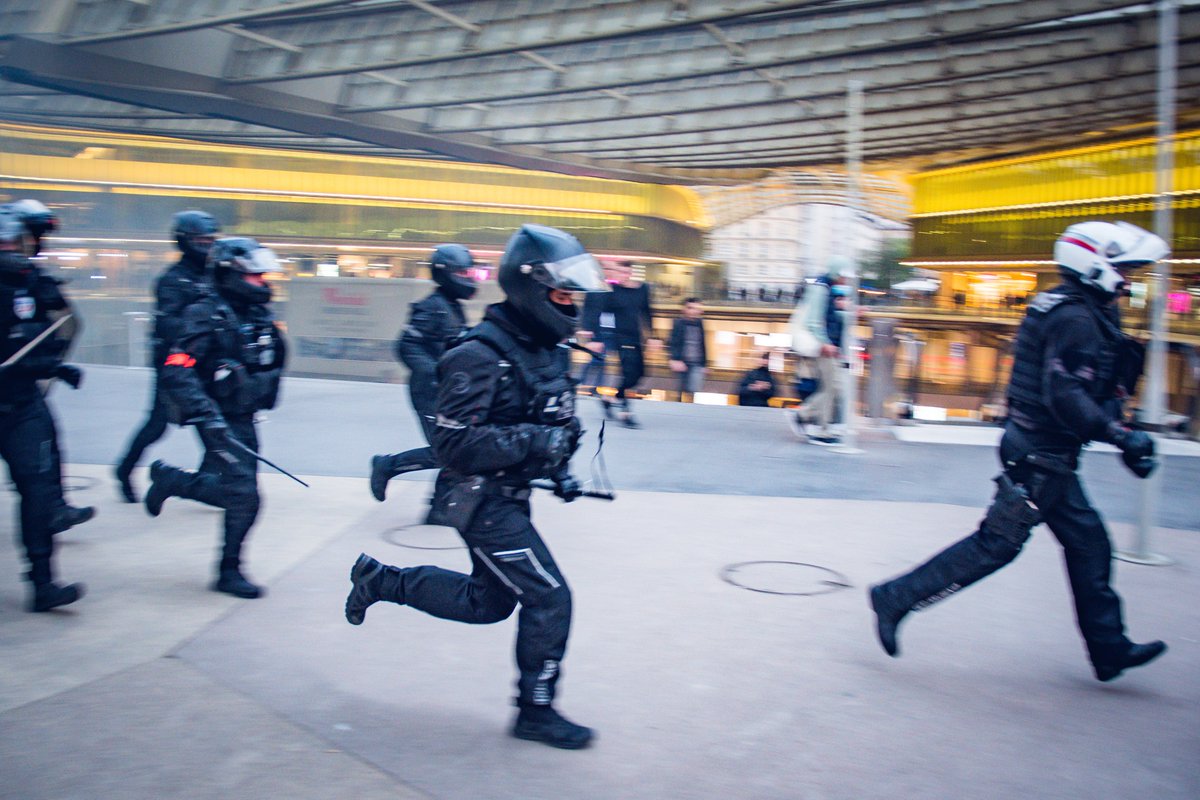 nbxphoto's tweet photo. SERIE - Manifestation de refus des résultats de la Présidentielle
https://t.co/cVxZmkqD4P
@StudioHansLucas https://t.co/hUi9IhKoEG