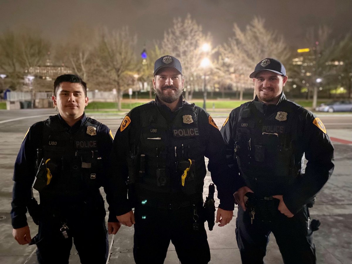 slcpd's tweet photo. When a community member needed help with a flat tire, our officers stepped up. They stayed with her on scene, one officer used his own money to pay for a tow &amp; made sure she got home safely. What a great example of our officers going the extra mile. #slc #slcpd #saltlakecity #ut https://t.co/HwWNhB4T9i