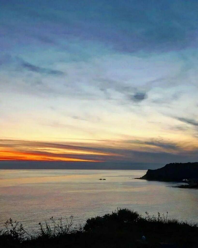 myagrigento's tweet photo. Il mare 🌊
la migliore rappresentazione della libertà...
Buon 25 aprile 🇮🇹
. 
. 
. 
The sea 🌊
 the best representation of freedom.. 
. 
. 
Regram 📸© @ariella_cara 👏 
#Realmonte #agrigento #turismoregionesiciliana #vacanze #siciliapanorama #voyageinsic… https://t.co/NIrMDQUoiY https://t.co/zfH6TXZsQP