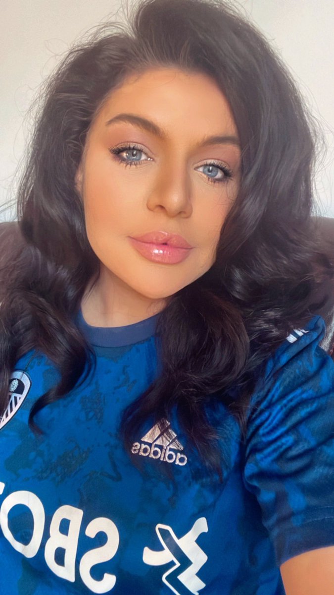 Victoria 💙🤍💛 tweet media