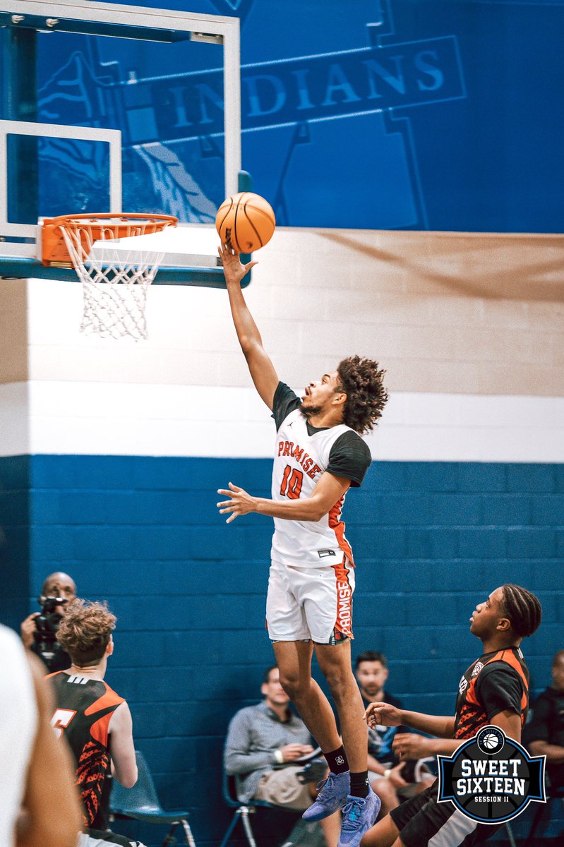 OntheRadarHoops's tweet photo. Versatility is a trait that can get attract attention. Jace Miles brings multiple talents to the court. 

STORY:

https://t.co/sBBRwdwltL https://t.co/9PF4Yu6lI7