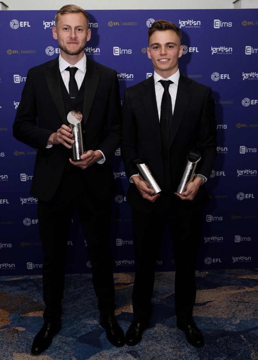 HarryDarling10's tweet photo. Delighted to be named in the EFL league 1 TOTS. Thank you to everyone at @MKDonsFC for helping me this season. Buzzing for @Scotttwine10 you deserve it brother🤝🤍 https://t.co/IBifmPdH8R