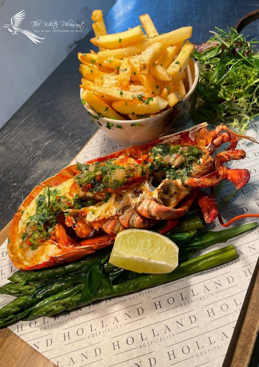 THIS FRIDAY #SEAFOOD NIGHT
by Chef @calvholland
We expect this one to see out fast!
📞01638 720414.
#lobster #salmon #scallops #crab #paella
Start your #newmarket #Guineas #racing #weekend off in #style #newmarketracing  #horseracing #Cambridgeshire menu: whitepheasant.com/foodanddrink