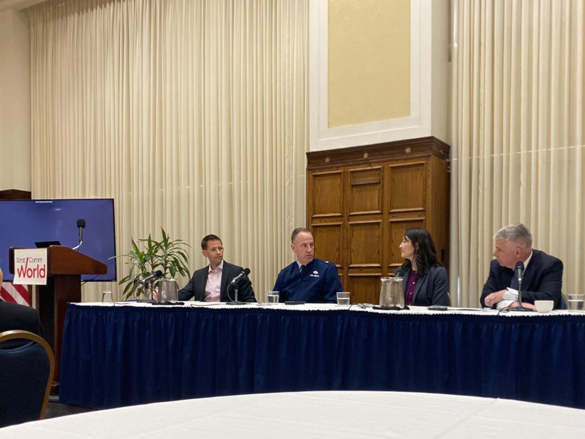mandide's tweet photo. Great panel on resetting the rules of communications engagement to kick off #StratCommWorld https://t.co/zyXYU4Re5m