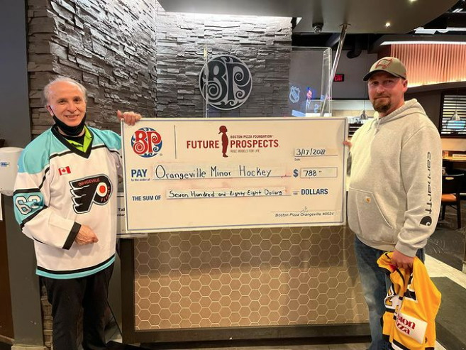 Boston Pizza employees are known for caring for their communities in so many unique ways. It's #NationalVolunteerWeek and we just wanted to say that the kindness you have shown over this last year continues to inspire us. 💕