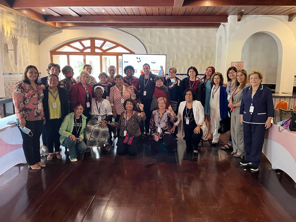 ✍️ #Hoy  || Este 25 de Abril se realizó la reunión del Comité Organizador del XVII Congreso de la Federación Democrática Internacional de Mujeres (FDIM).

#MujeresUnidasPorLaPaz
<a href="/NicolasMaduro/">Nicolás Maduro</a> 
<a href="/d_guzmanl/">Diva Guzmán</a>
