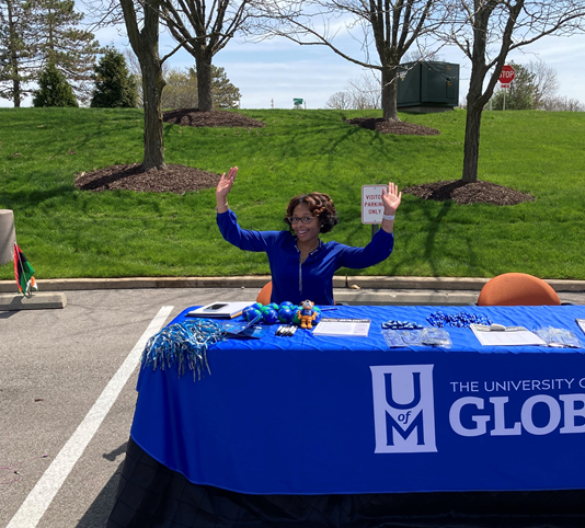 We had a great time visiting our Lane Four students and prospective students in St. Louis, MO at the Nike Air MI Employee Fair. 

Learn more about our Corporate Partnership with Nike here: lane4.memphis.edu