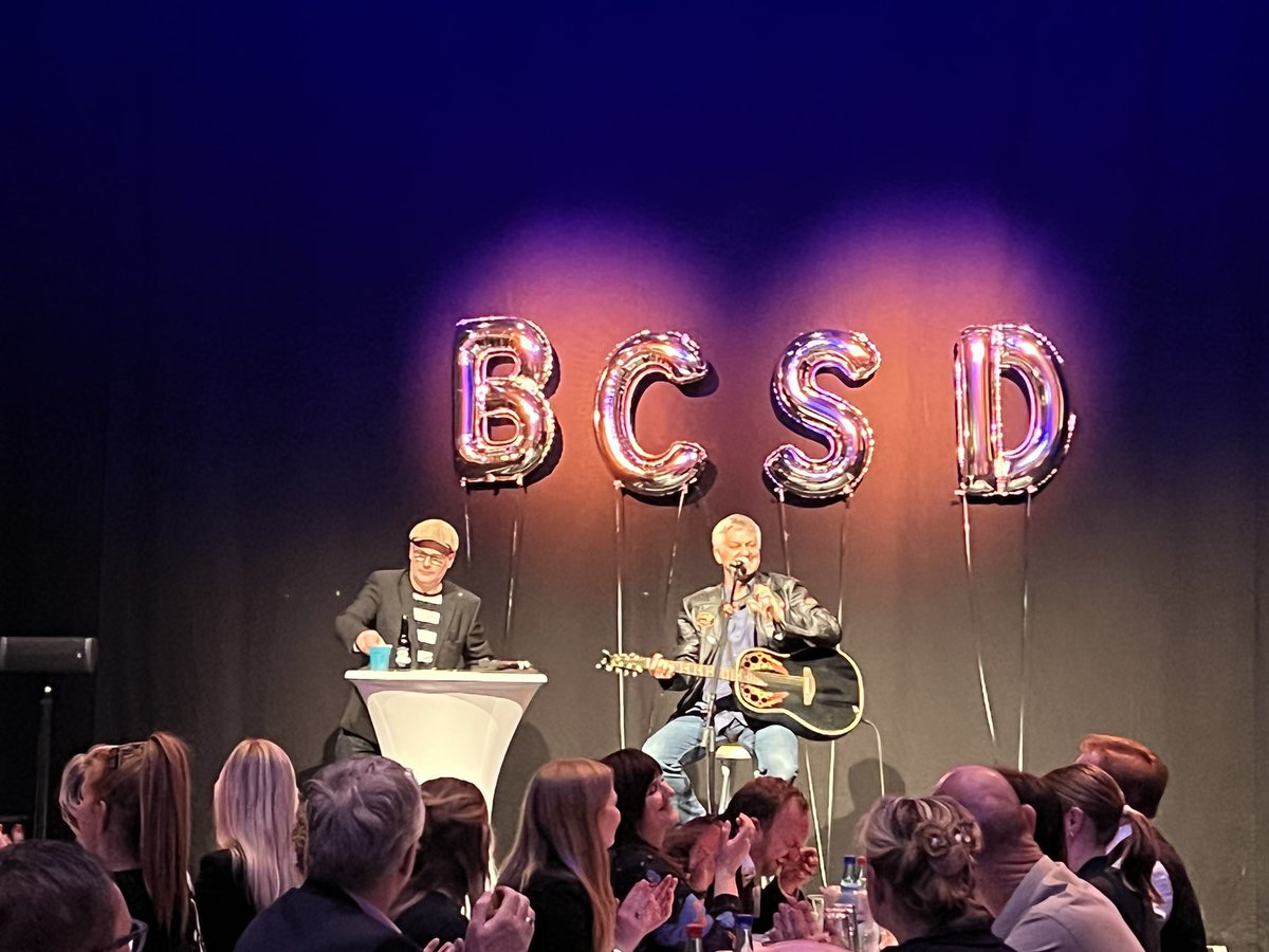 Hey!! Frank Bülow als Opening Act, #cultureBeat, Mr.Vain #unplugged mit Gitarre #bcsd #stadtmarketingtag 👏👏👏