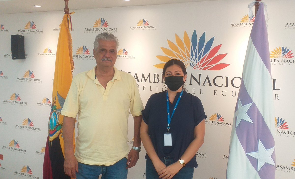 Fructífera reunión con asambleista <a href="/SofiaEspinRC/">Sofía Espín Reyes</a> donde acordamos impulsar solución a deudas con Banca Pública, suspensión de juicios,reforma a ley simplificación.
<a href="/AsambleaEcuador/">Asamblea Nacional</a> <a href="/BanEcuadorBP/">BanEcuador</a> 
#Ecuador