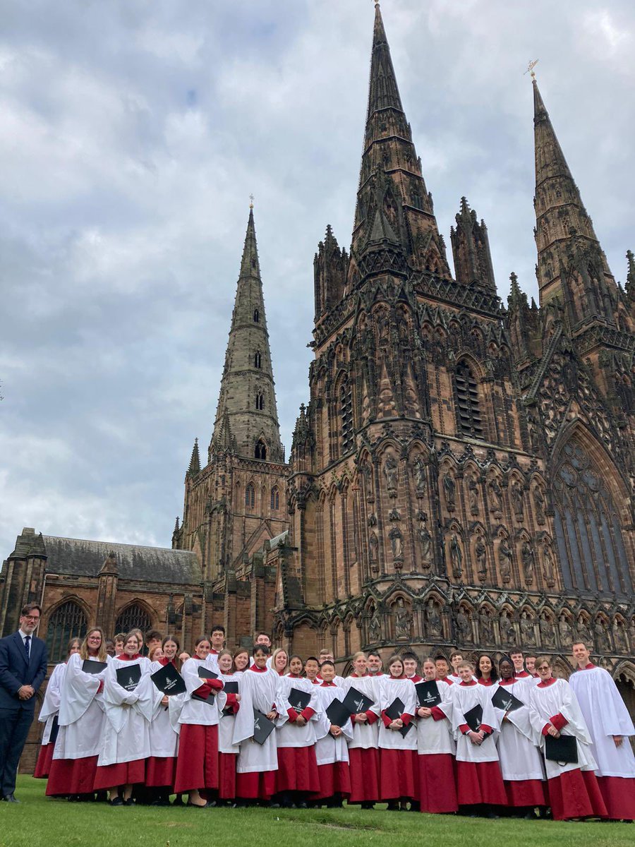 BromsSchool Music (@bromsmusic) on Twitter photo Chapel Choir enjoyed singing Evensong today at the wonderful <a href="/LichfieldCath/">Lichfield Cathedral</a>! Thank you for the warm welcome and a great tour before the service. #BromsMusic Chapel Choir enjoyed singing Evensong today at the wonderful <a href="/LichfieldCath/">Lichfield Cathedral</a>! Thank you for the warm welcome and a great tour before the service. #BromsMusic
