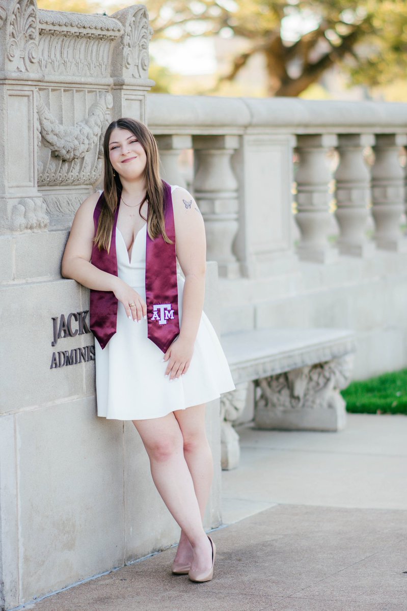 anjphotographyy's tweet photo. A little from this beautiful day with Mykayla 🧡 #tamu22 https://t.co/a4D54CacQs