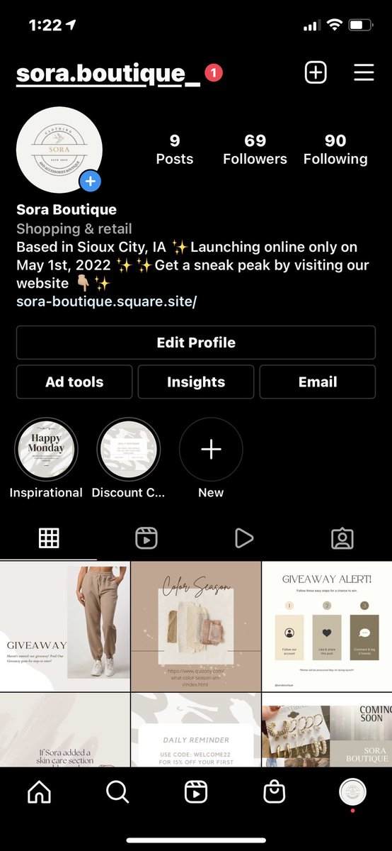 HopeCarrier3's tweet photo. If you like boutique clothes at amazing prices please go give my new page a follow on Instagram and check out our website before our launch on May 1st, 2022!!! https://t.co/CmvITadPxQ