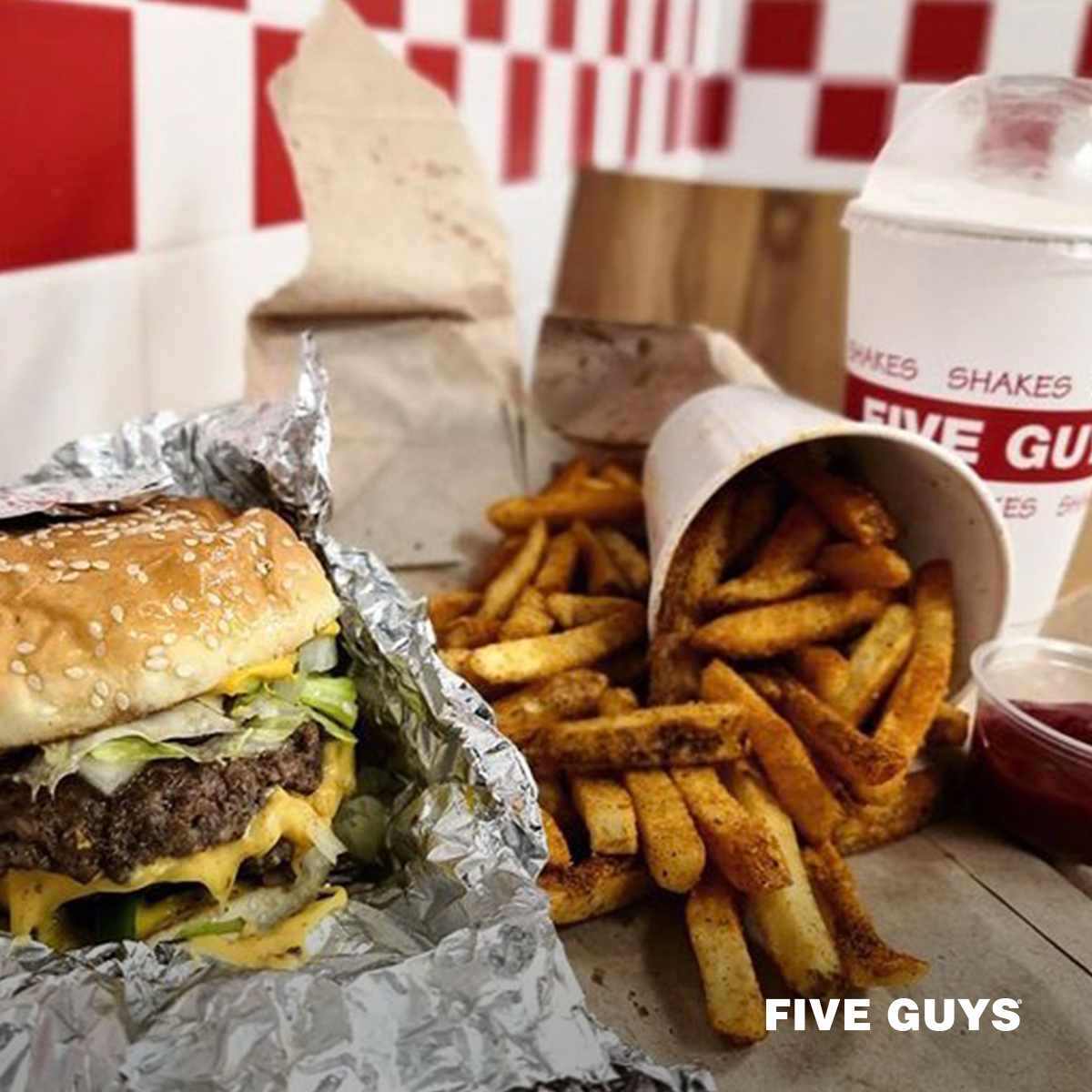 Five Guys - You opened your bag to see all your bag fries (📸:  _saramae_1997, Instagram)