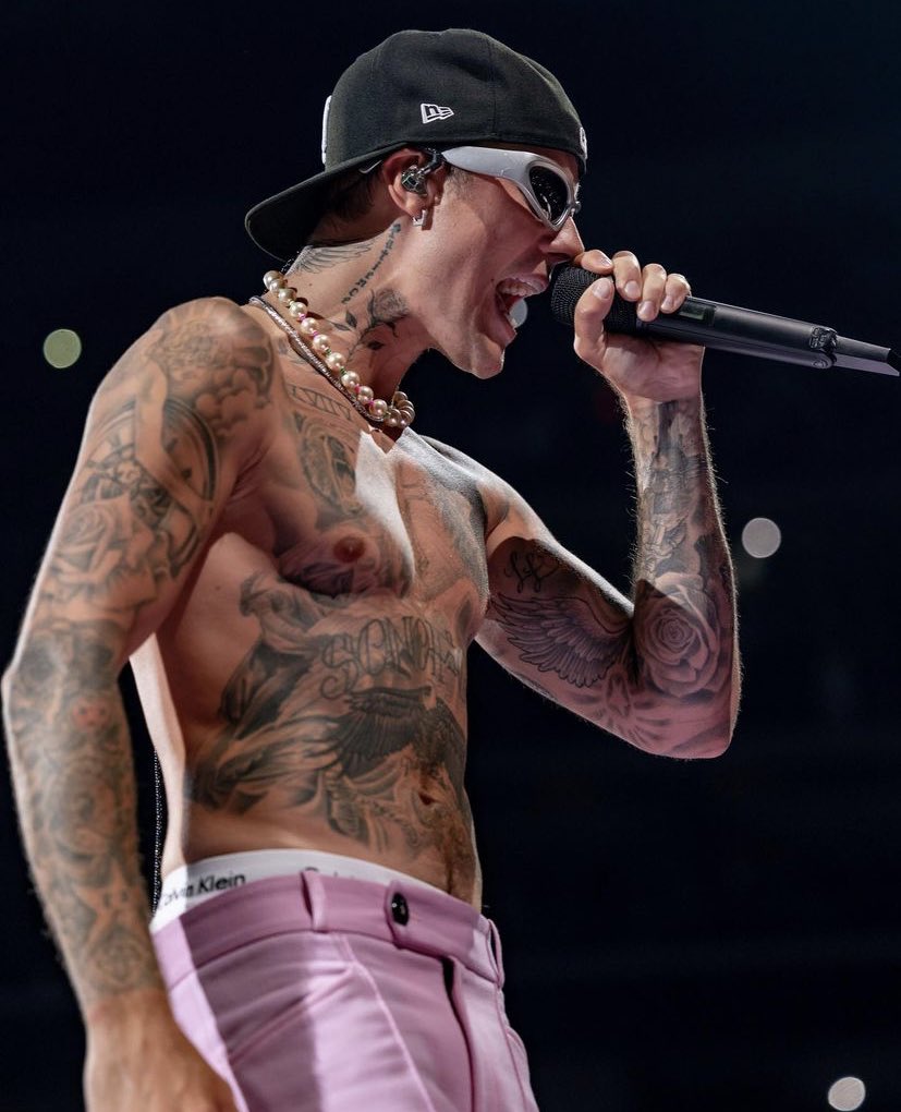 bieberdepth's tweet photo. ⠀⠀ ⠀⠀ ⠀⠀ justin bieber

believe tour 2012         justice tour 2022 https://t.co/qwhX8K0FJf