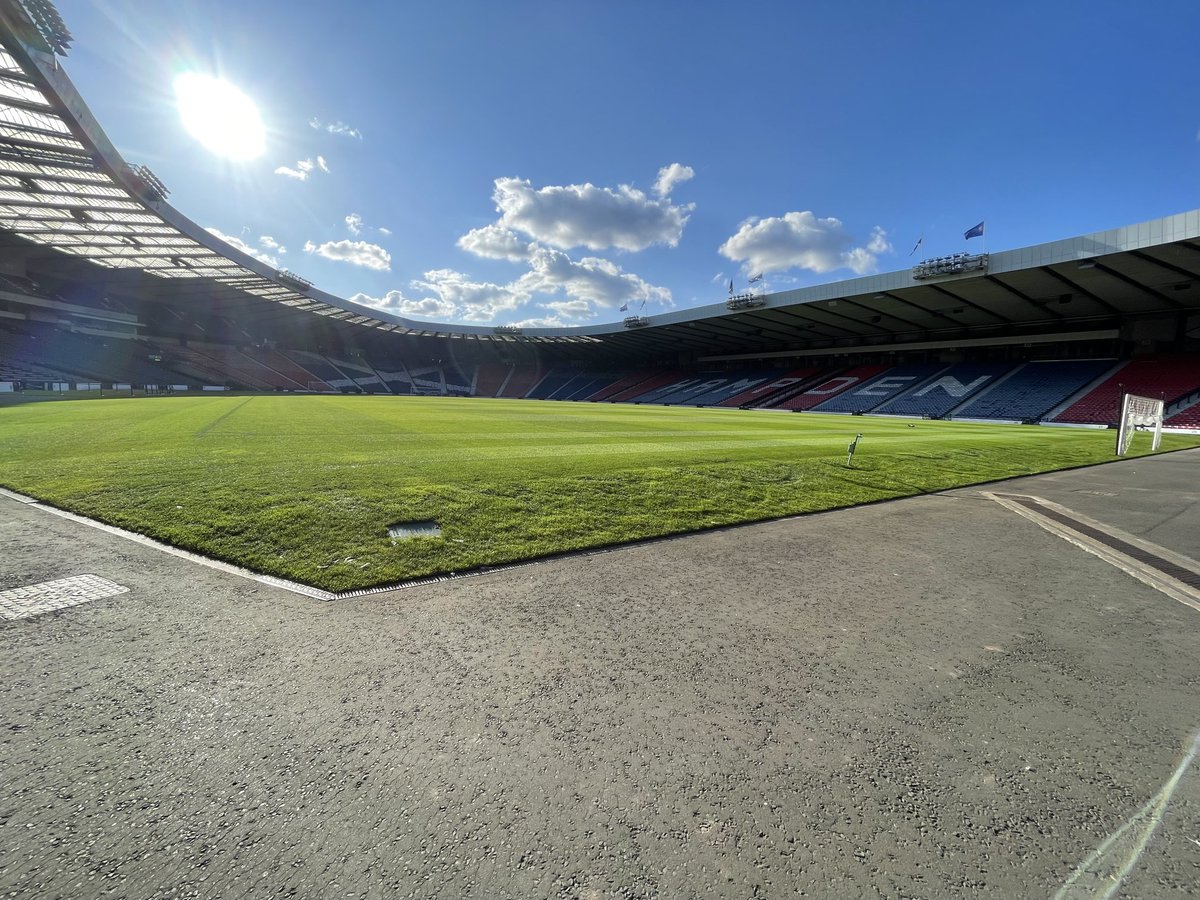 rbenson102's tweet photo. A lovely evening here at ⁦@HampdenPark⁩ ahead of the ⁦@careroadshows⁩ conference tomorrow. ⁦@LittleIslands1⁩ are here with our Award Winning Jolly Trolley and Magic Table and are looking forward to an informative and FUN day tomorrow😃😃 https://t.co/YQQzpVda3O