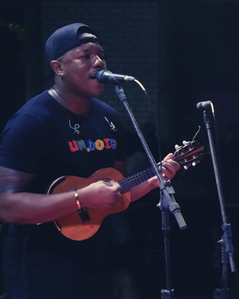 Saideiraamor's tweet image. Fim de semana foi de muita #saideiraamor
Voltamos pra casa, mas logo mais vai começar tudo de novo.
#pagode #pagoderj #cavaquinho #riodejaneiro #pagodebom #instagram