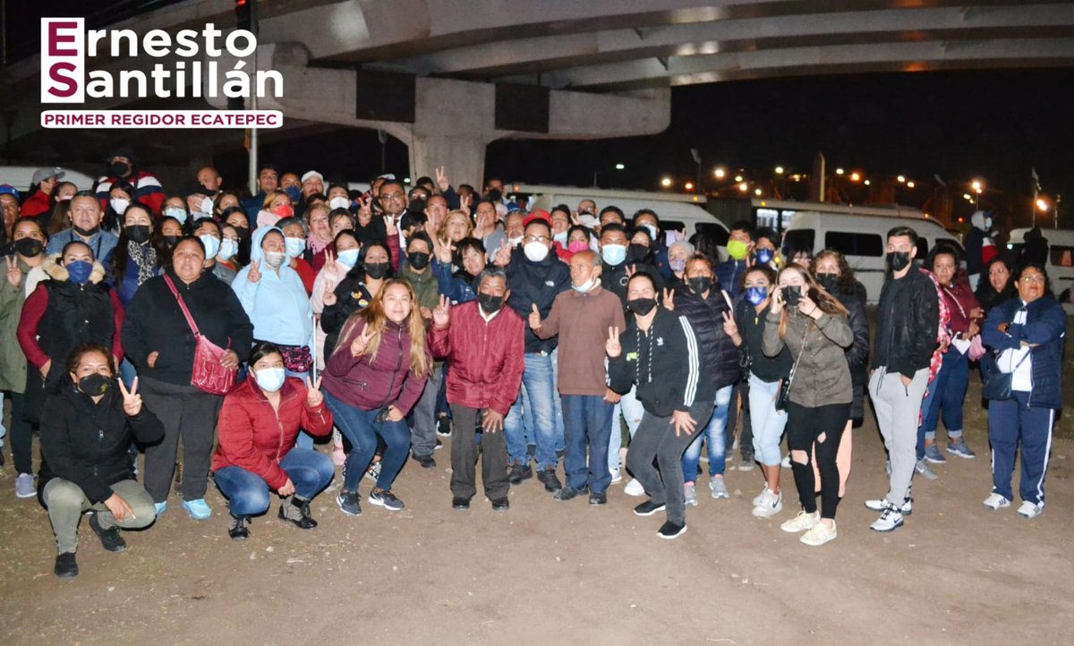 ErnestoEcatepec's tweet photo. Esta mañana celebramos el #CCII Aniversario de la Erección de Ecatepec de Morelos, así mismo, nos reunimos con ciudadanos #ecatepenses para demandar lo que por derecho constitucional nos corresponde como lo es #agua potable, #infraestructura, #seguridad y un presupuesto retenido. https://t.co/5Oy8UDeteZ