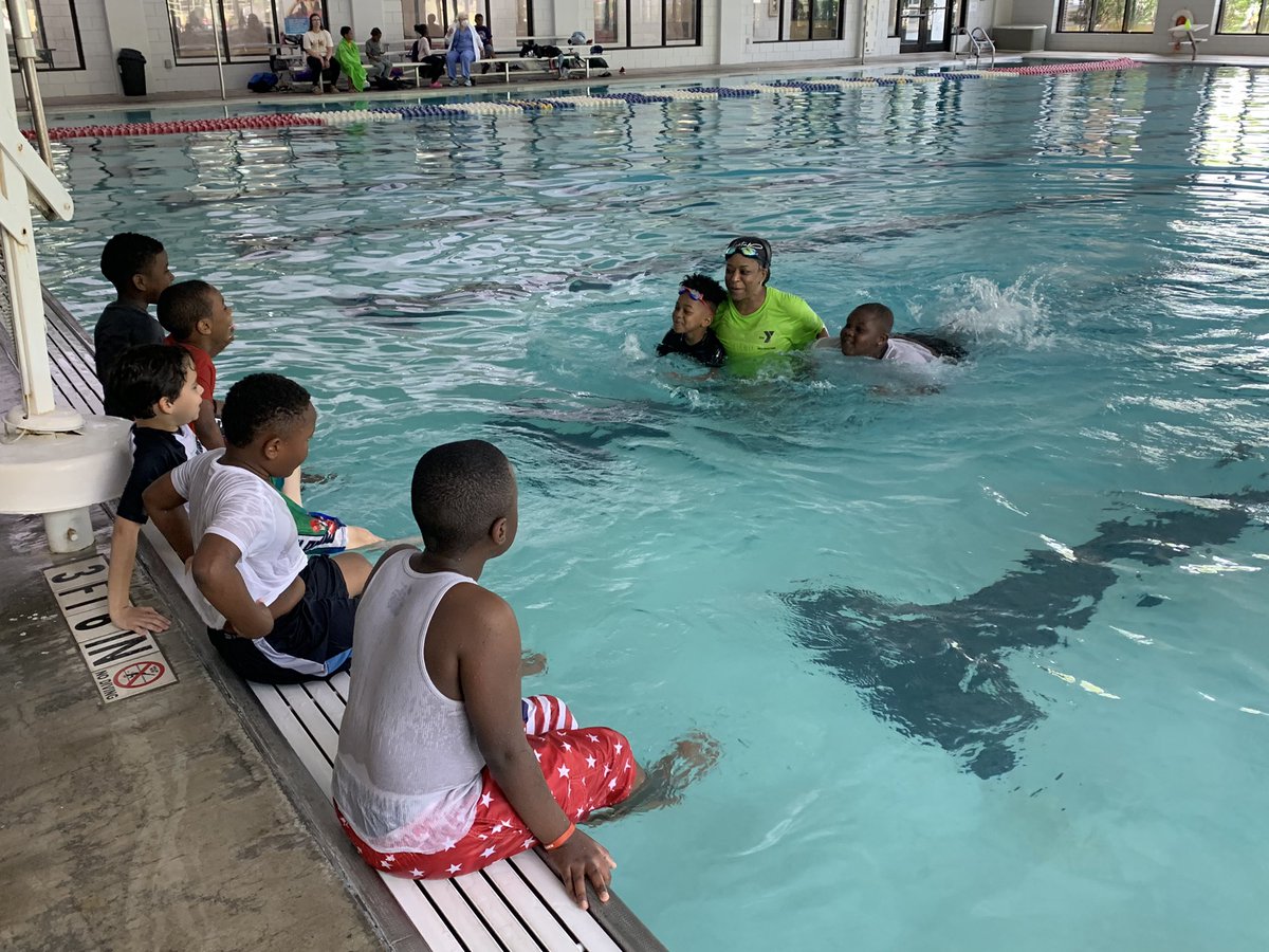Mrs_Renfroe's tweet photo. Day 1 of SAW at the YMCA @gore_mgore @PaigeMaloneKES @jamesann_sheley @franklinscsu @Killian_STEAM https://t.co/ehhGcr2EY2