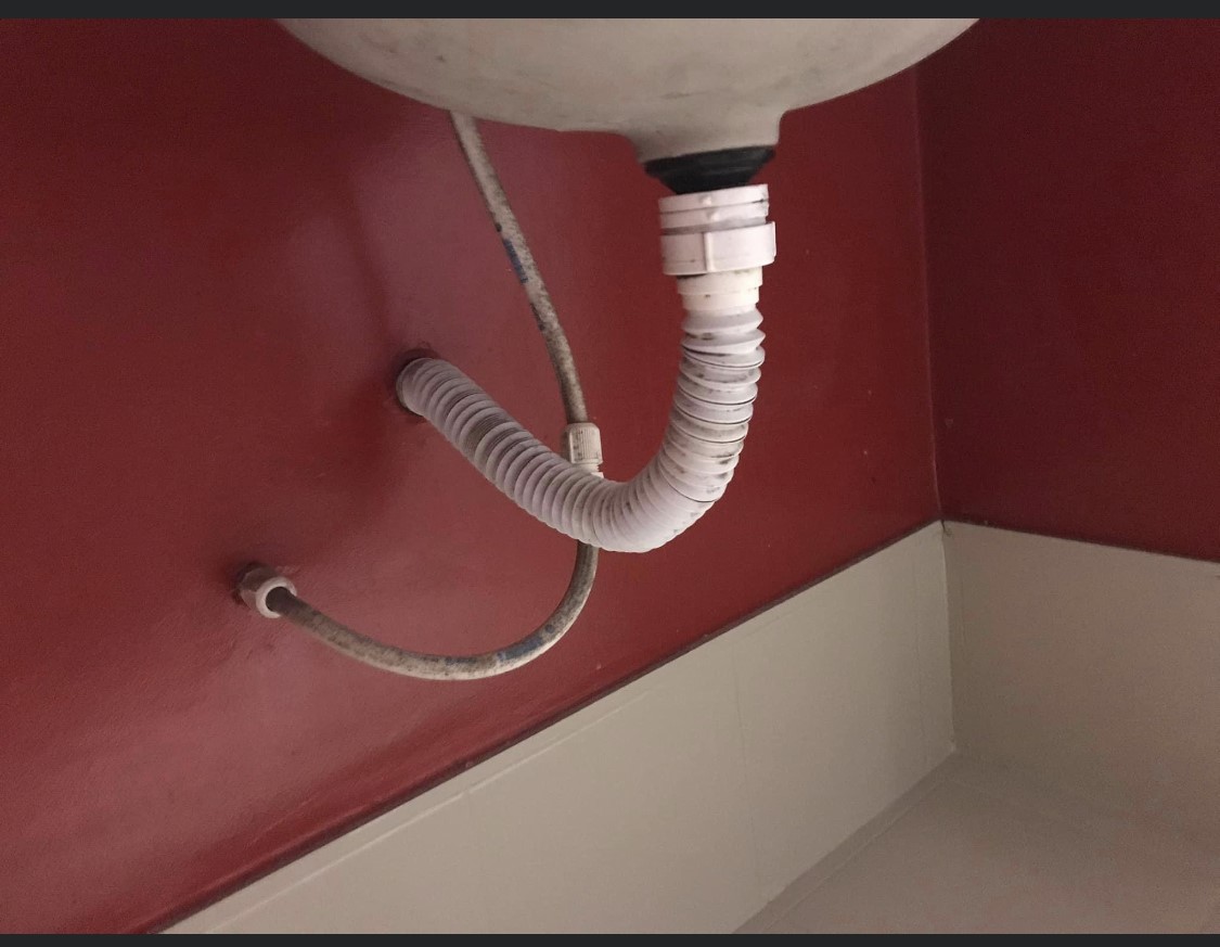 TerrySm36463576's tweet image. This lavatory at a luxury hotel in Brazil has no hot water and a constant sewer odor due to no p-trap.
Call American Plumbing for all of your plumbing and gas line repair needs.
#backflowcertification / #AllLivesMatter / #onlycountlegalvotes / #Nohotwaterandanodor