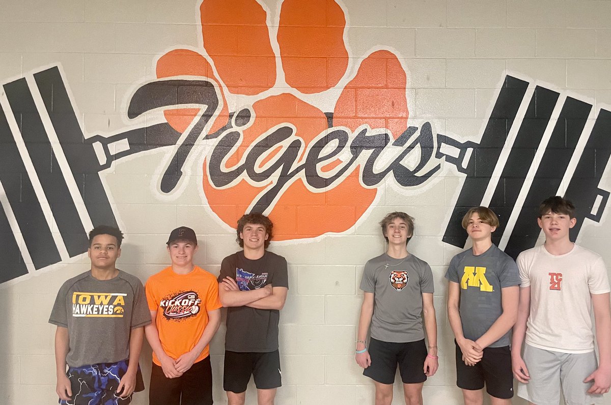 BeauPrice78's tweet image. That makes an even dozen!!  What an unbelievable group of learners who have made it to our “Eccentric Phase” of 8th Grade strength at @DodgeTigers.  What a bright future they have at FHS and in @FarmingtonPower 💪. Go Tigers!!