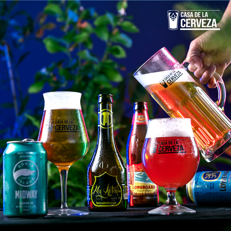 casadelacerveza's tweet photo. ¿Querían cervezas? ¡Les tenemos cervezas! Twitter tiene lo suyo, y nosotros también 😉. Nos sumamos a esta red social para estar cada vez más cerca de ustedes 🍻. La Casa abrió sus puertas en twitter, y son todos bienvenidos.