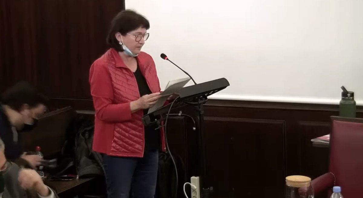 🗣️ @petryjimenez: “En los últimos años, los ayuntamientos, como administración más cercana a la ciudadanía, se han constituido en actores de políticas de paz y derechos humanos. Varios municipios catalanes organizan el proyecto Ciudades Defensoras de los #DDHH". #plegramenet 🌹