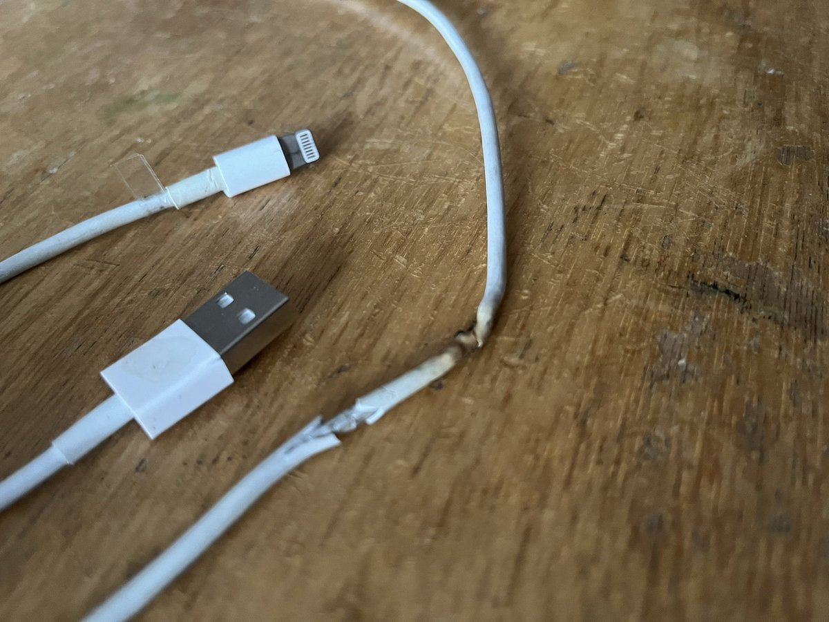 matjparker's tweet photo. @AppleSupport just found this on my charger we keep in the lounge. Fairly new from my iPad last year. Any advice? #Apple https://t.co/tuFxN56htS