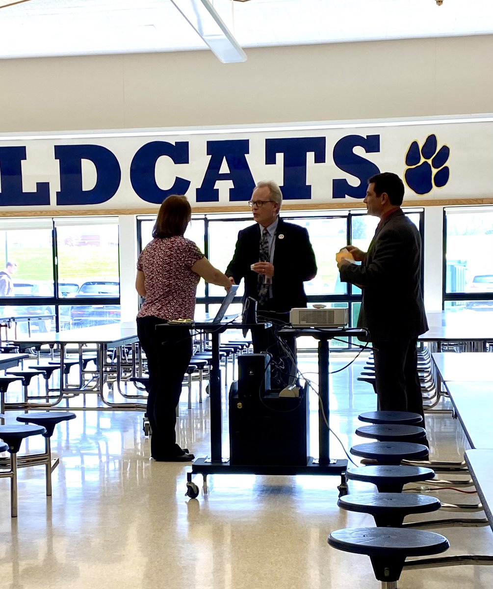 Just happened to be at WGMS today when the fabulous <a href="/MrsCheney/">Tracy Cheney</a> was acknowledged for her 25 years of service to <a href="/WestGeneseeCSD/">West Genesee Schools</a>!! Congratulations Mrs. Cheney! We are so lucky to have you in our wildcat family! 🎶💙💛
<a href="/jdbillscnzm/">David C. Bills</a> <a href="/MJMcGrathjr/">WGIS</a> <a href="/WGMSMusic/">WGISMusic</a>